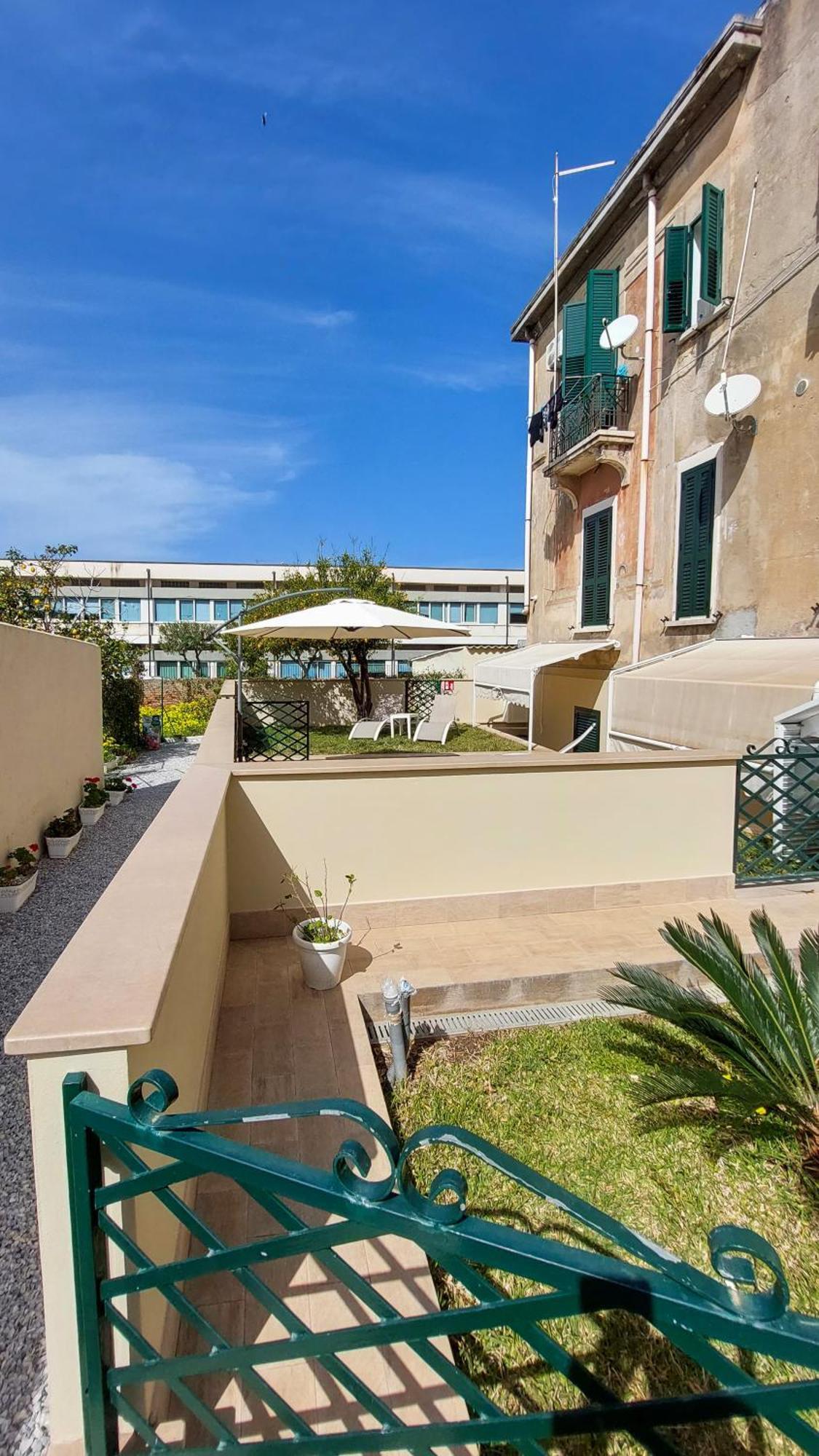 Malu Best Rooms - Тропея Экстерьер фото